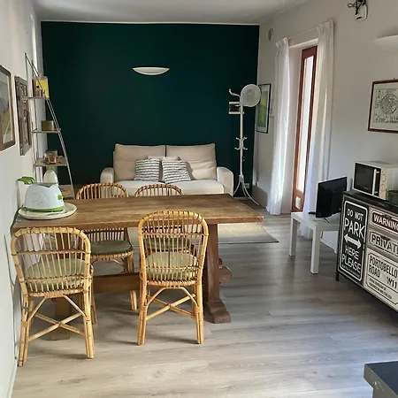 Il Terrazzo Sotto La Mole! アパート トリノ